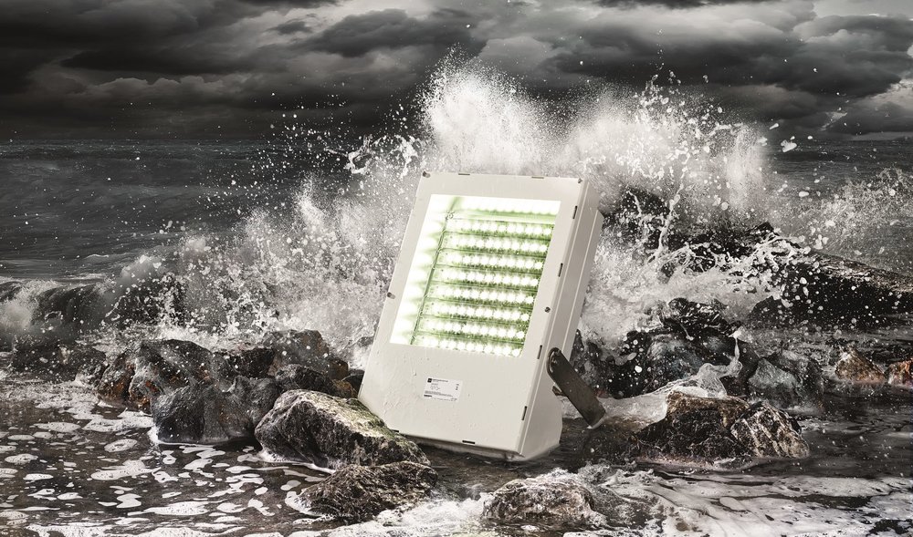 Spot on in zone 1 – versatile and robust LED floodlights